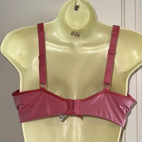 Lilyette pink nylon/elastane bra with adjustable straps Style# 0904 36C - Picture 4 of 8